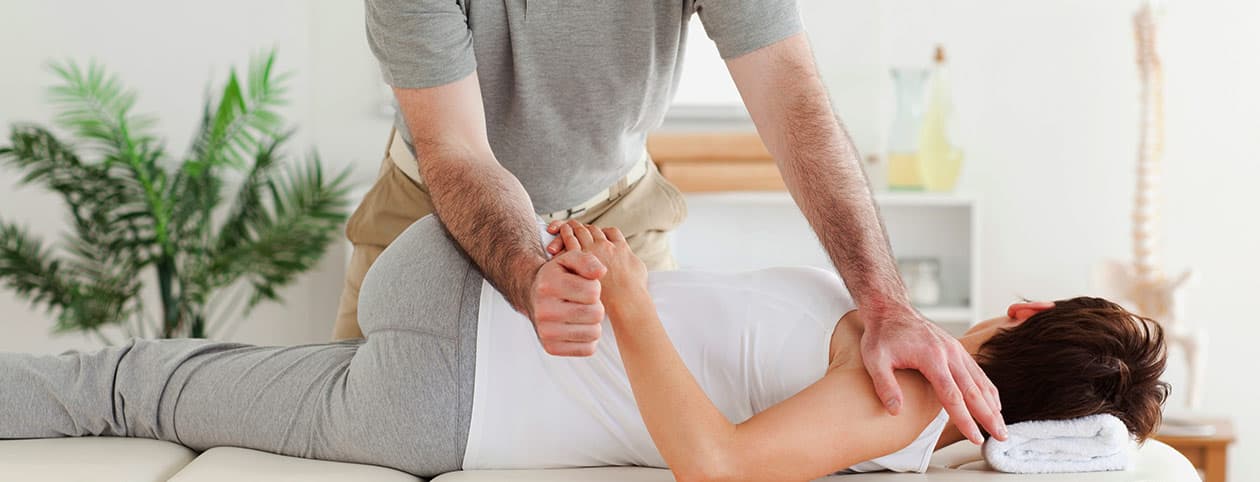 Chiropractic adjustment at Optimum Chiropractic